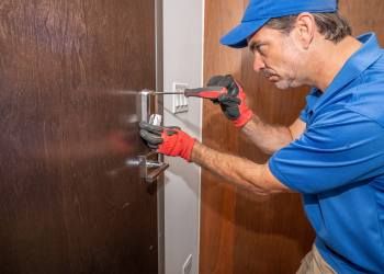 Locksmith in Grottoes, VA