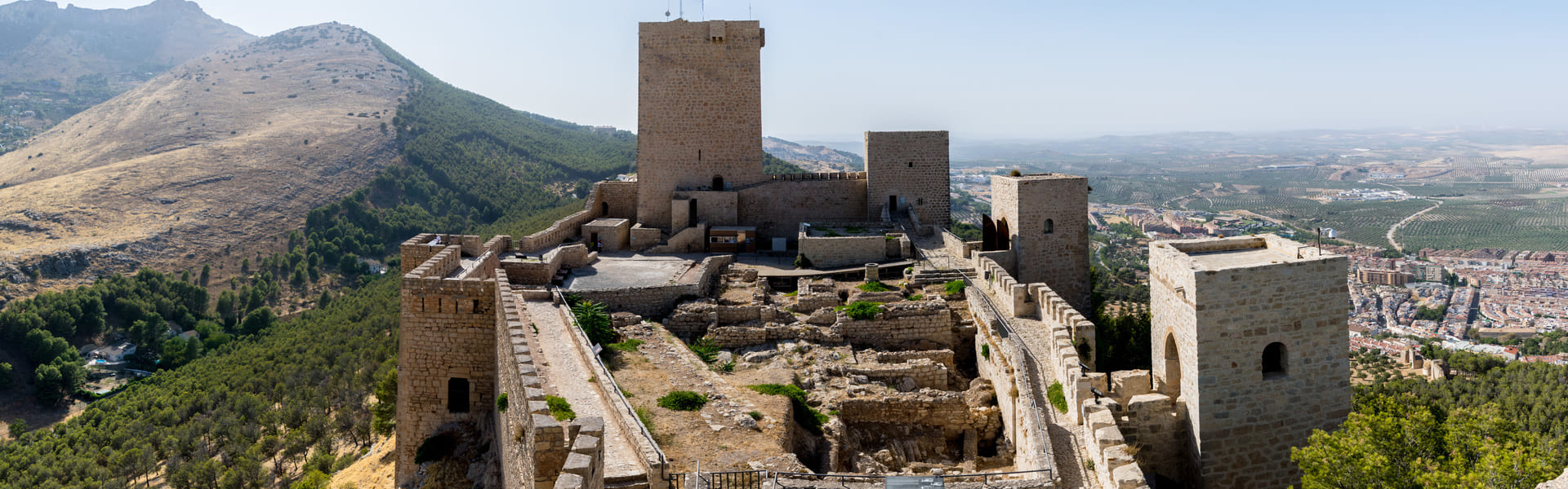 Excursión privada por el Camino Medieval al Castillo de Jaén