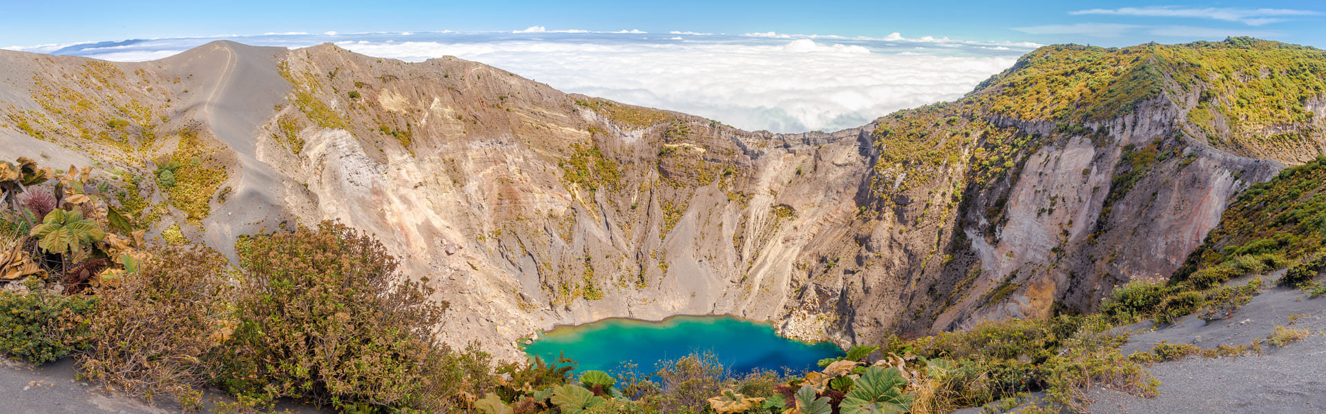 Excursión al volcán Irazú y a la Basílica de Nuestra Señora de los Ángeles