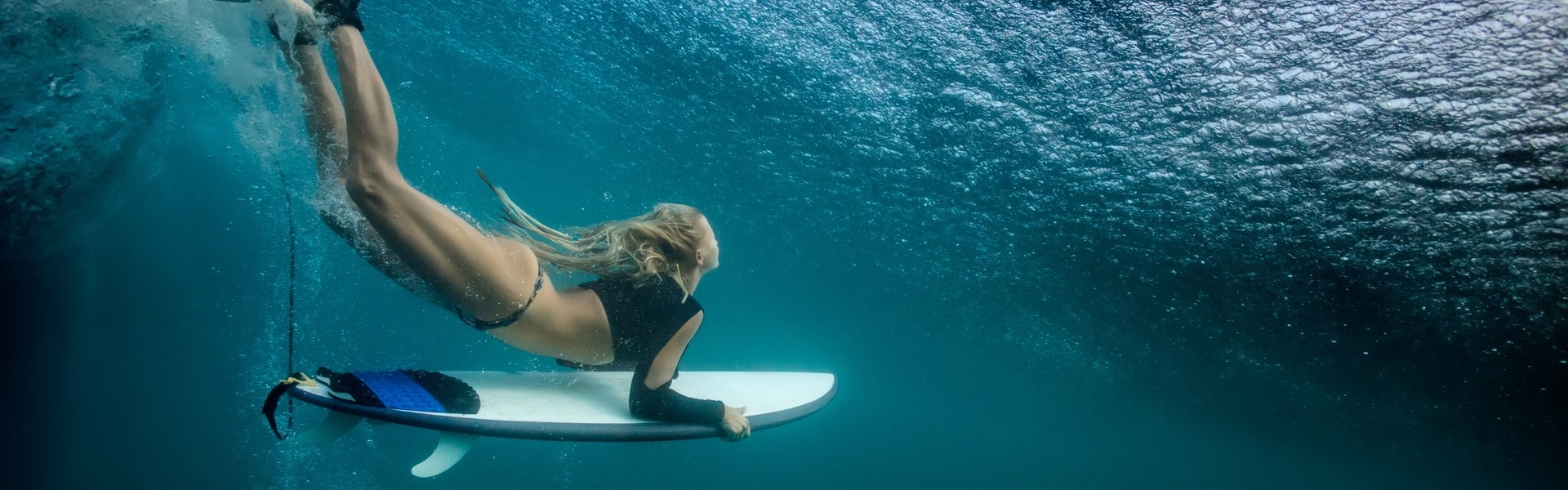 Clase de surf en Montezuma