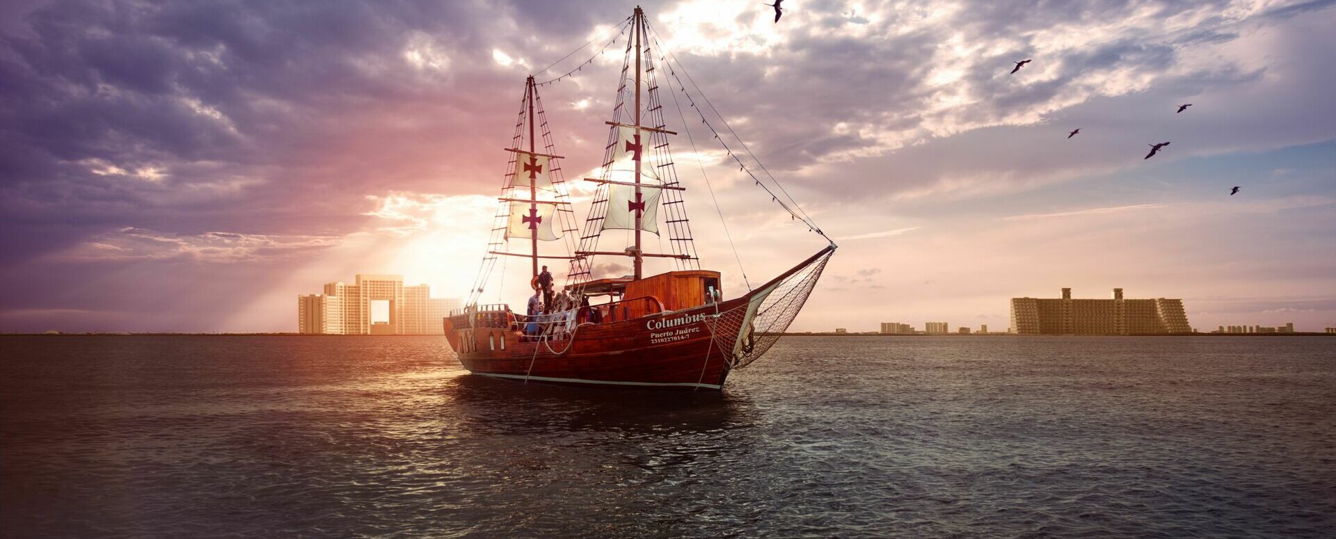 Crucero por la Laguna Nichupte y cena a bordo