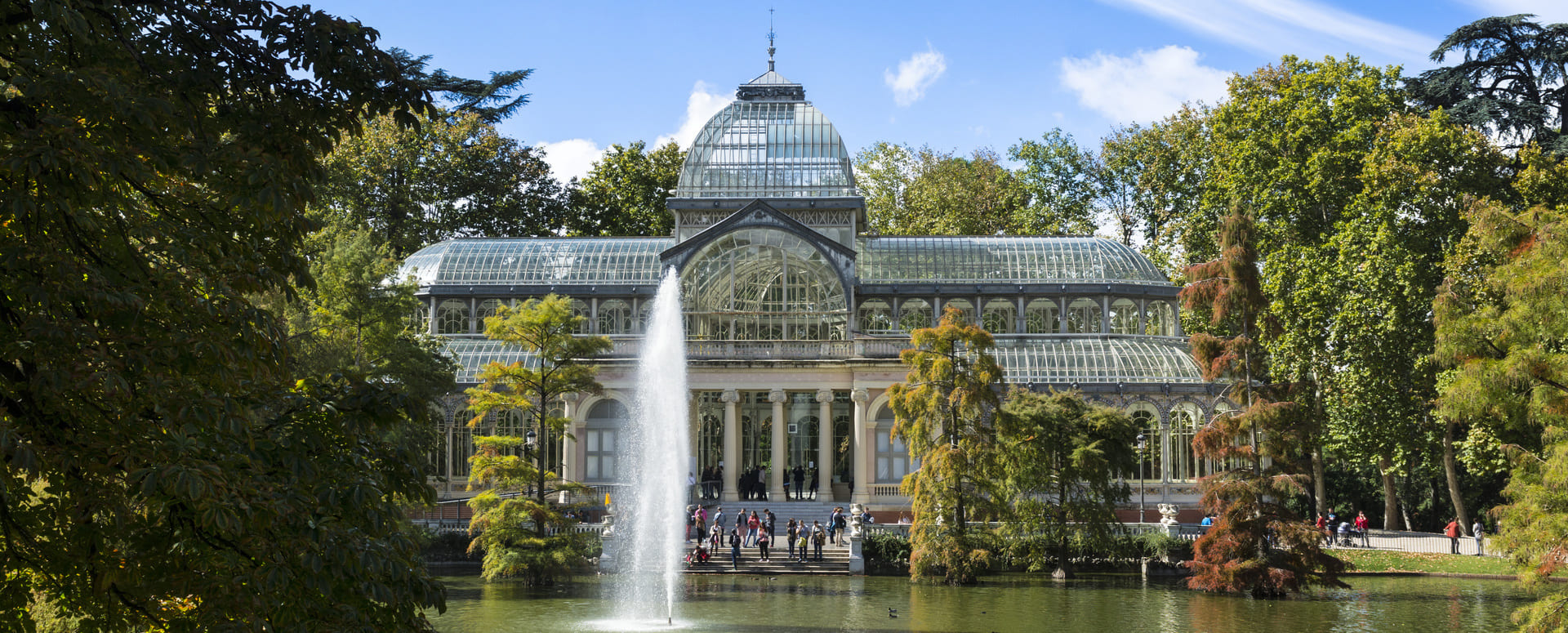 Palacio de Cibeles y el Retiro, un paseo por Madrid monumental