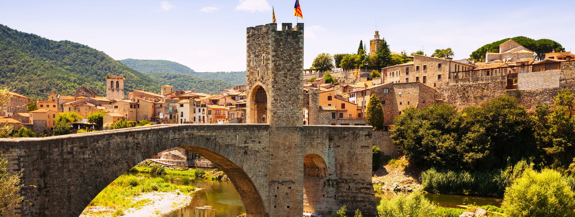 Tour Museo Dalí - Besalú - Garrotxa desde Santa Susana 