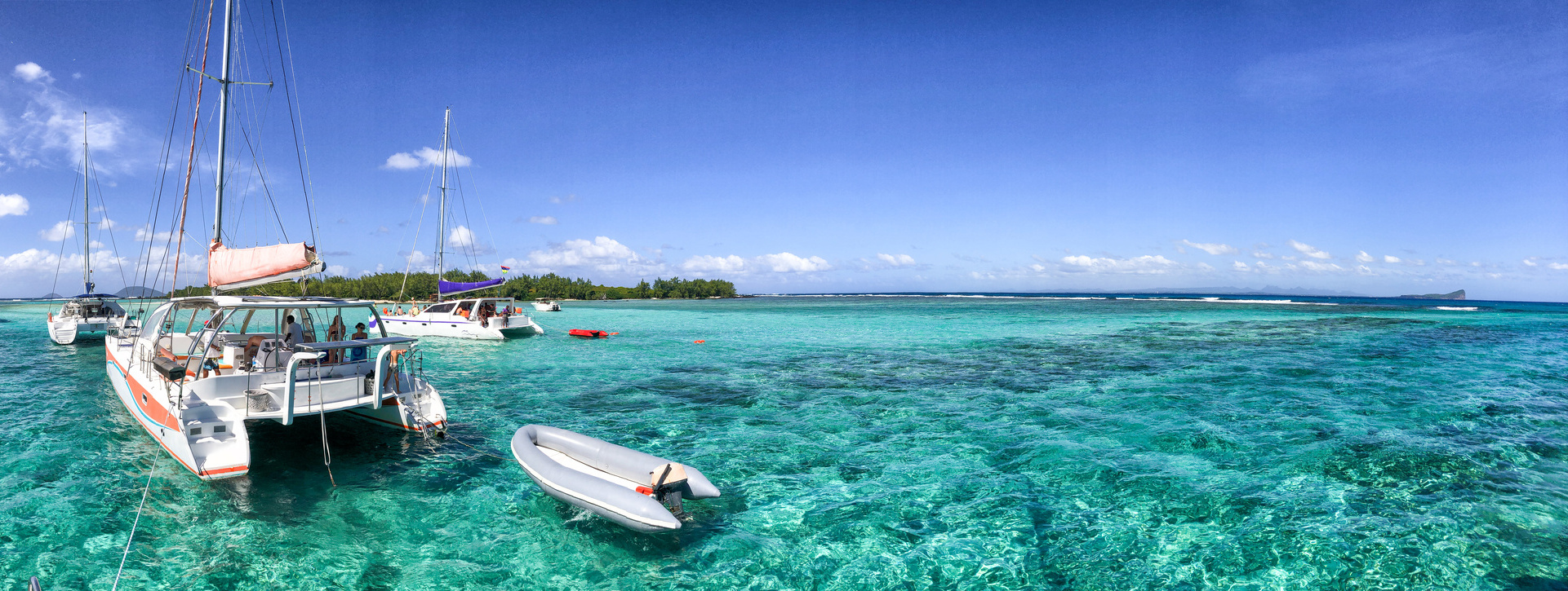 Paseo en catamarán por la Costa Norte