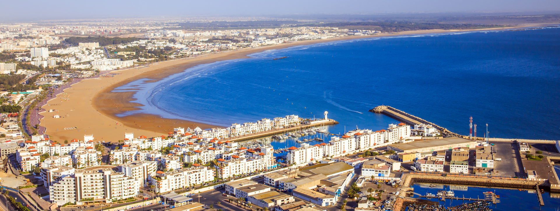 Paseo en barco con comida típica en Agadir