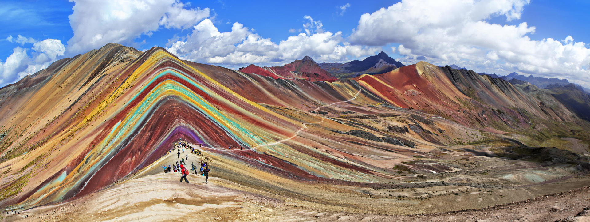 Senderismo por la Montaña de los Siete Colores