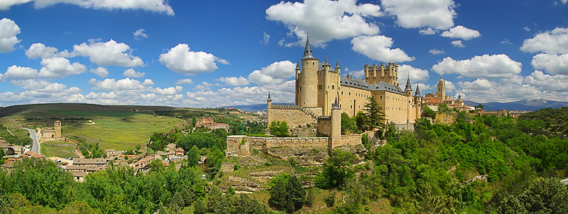 Tour por Segovia y entrada a la Catedral y el Alcázar