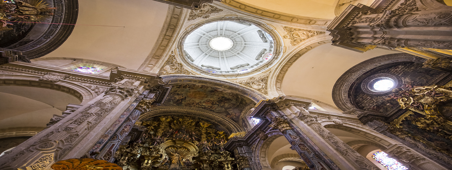 Visita guiada a la iglesia del Salvador