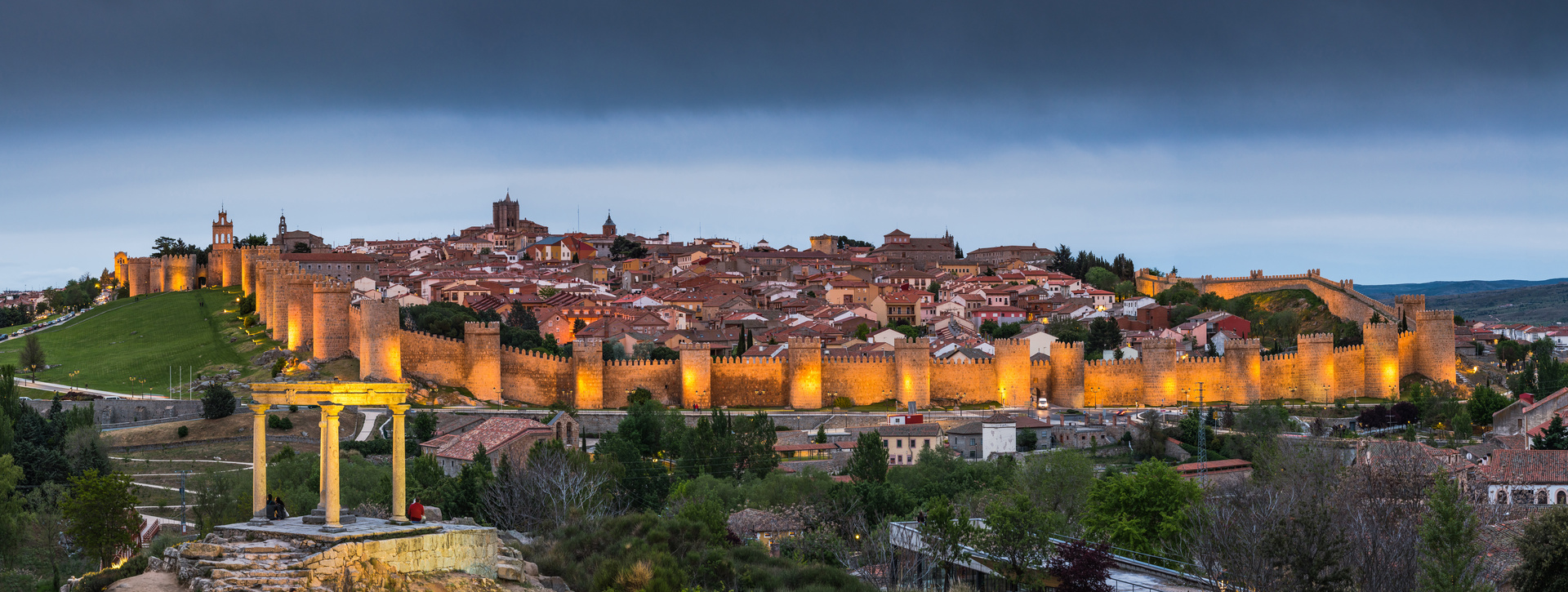 Free tour nocturno misterios y leyendas por Ávila