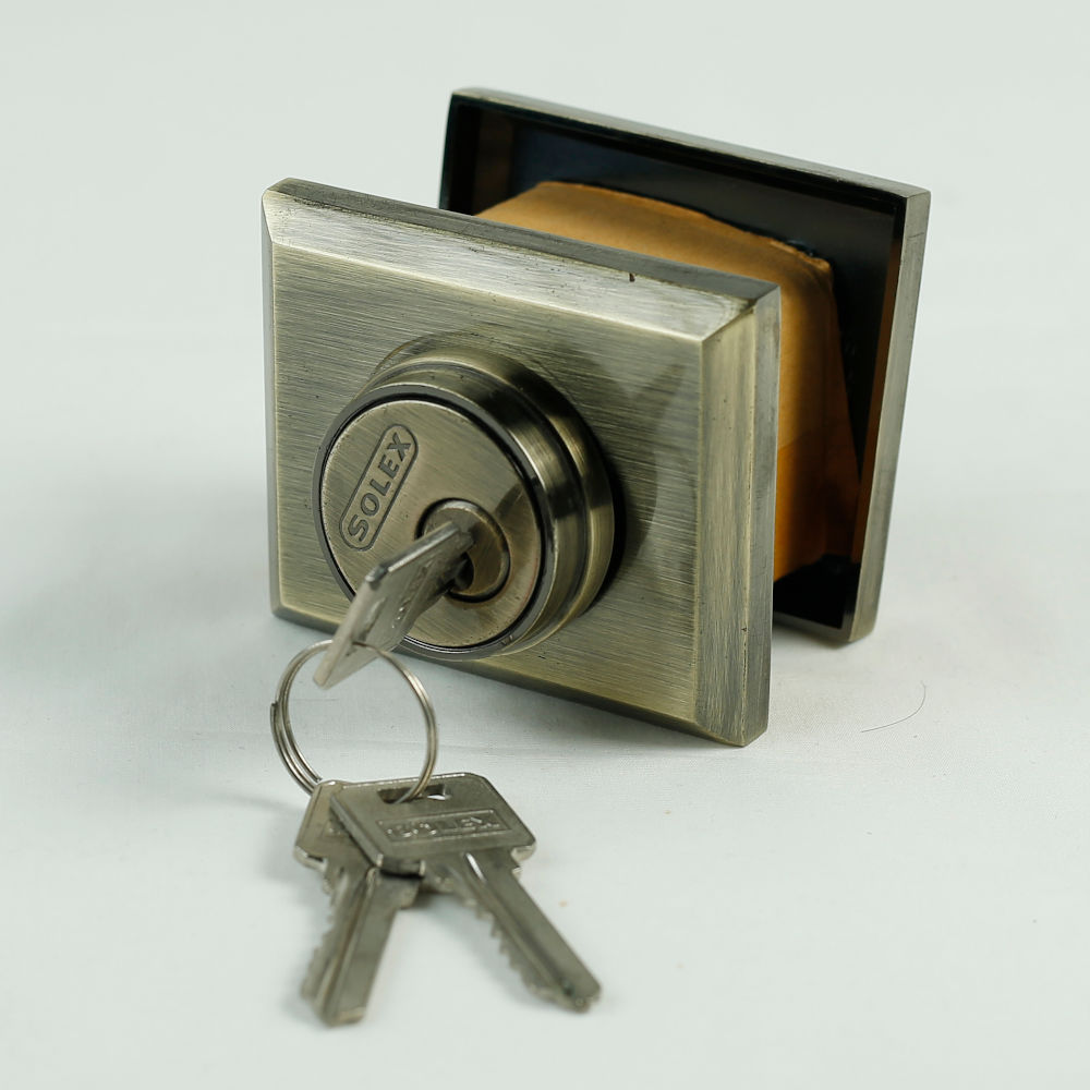 Door Bolt Look