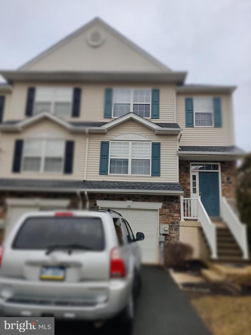 422 Lynrose Court