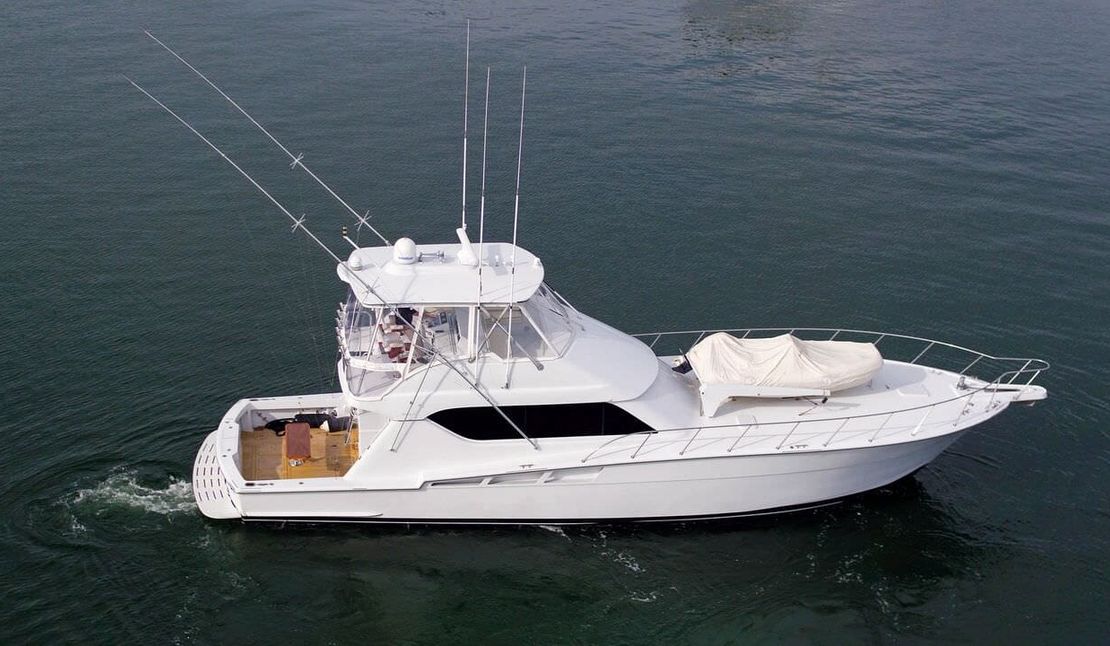 60′ 2001 Hatteras Convertible ‘Our Trade’