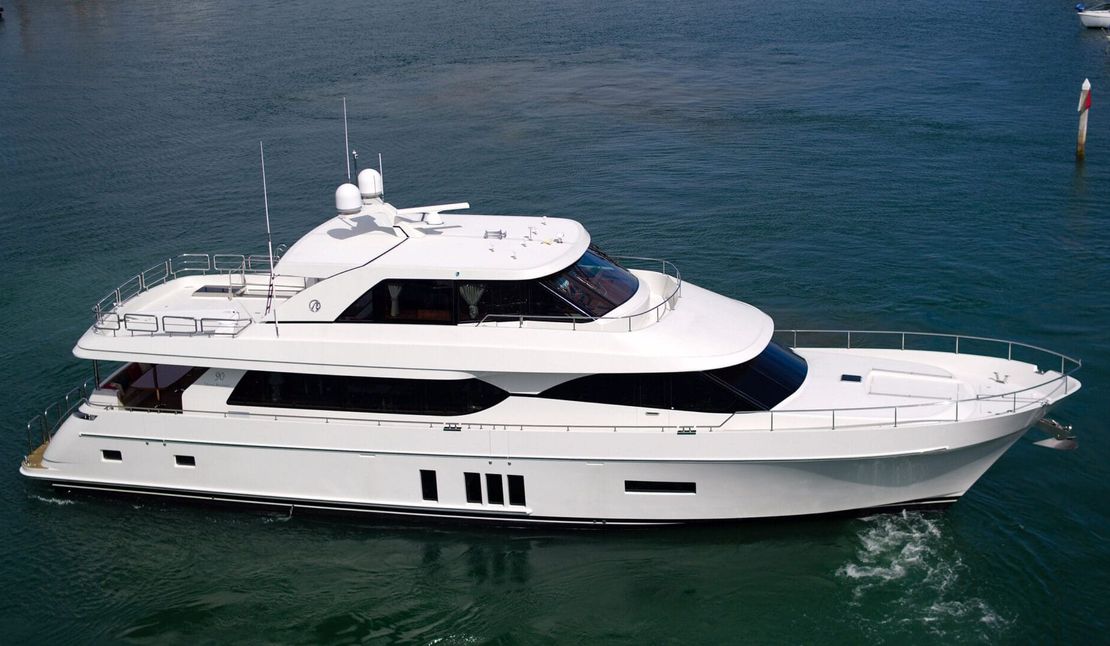 90′ 2016 Ocean Alexander Motoryacht ‘Our Trade’