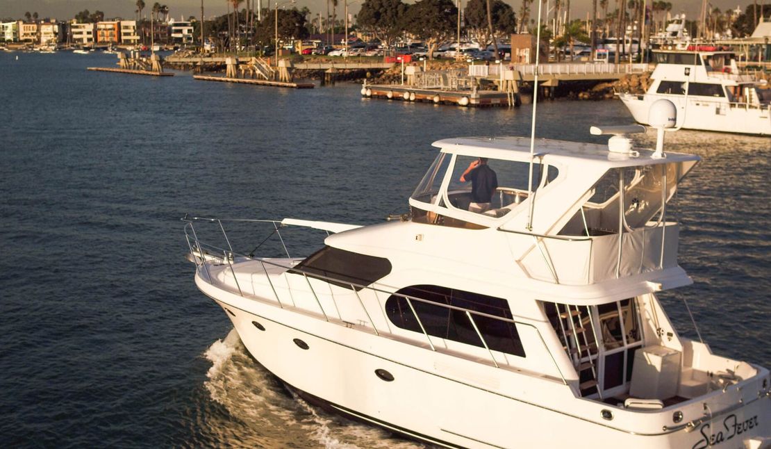 42′ 2005 Ocean Alexander Sport Sedan ‘Sea Fever’