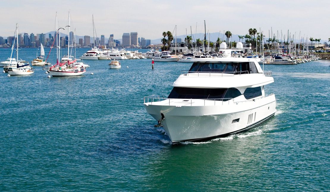 90′ 2016 Ocean Alexander Motoryacht ‘Our Trade’