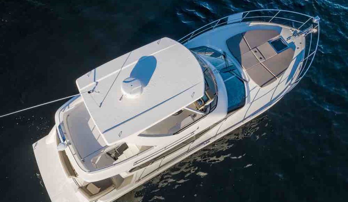 40′ 2019 Carver C40