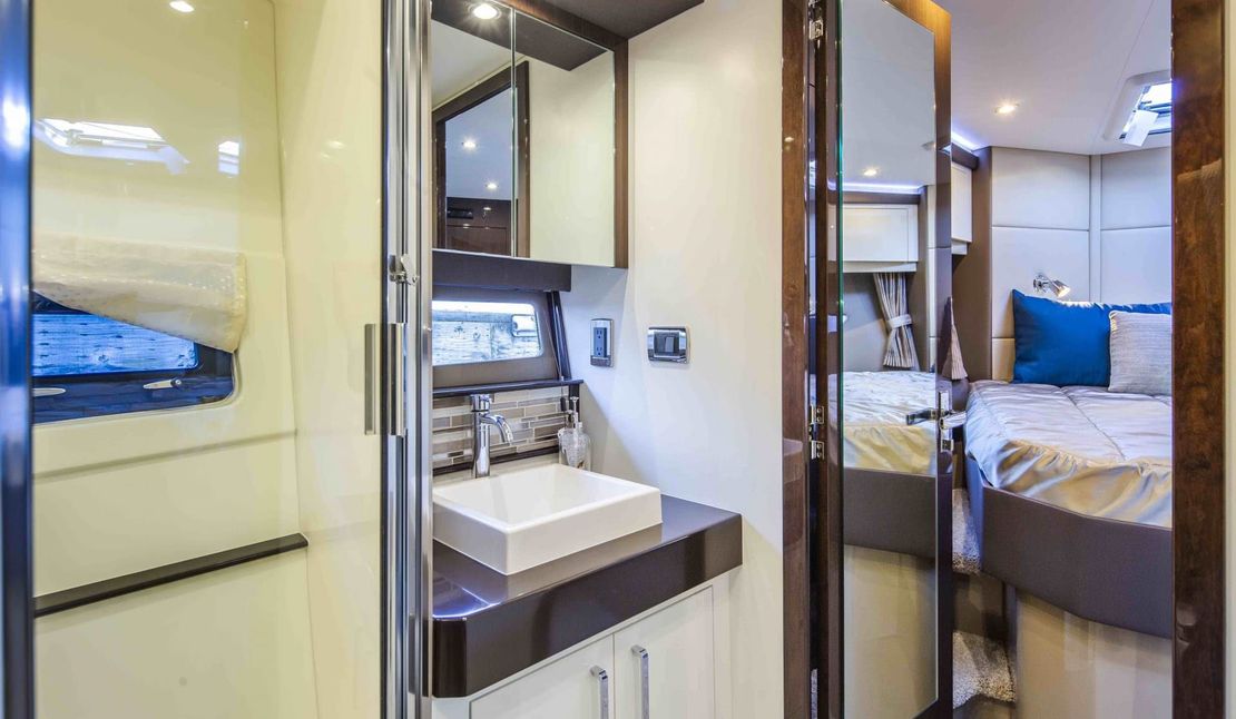 40′ 2019 Carver C40
