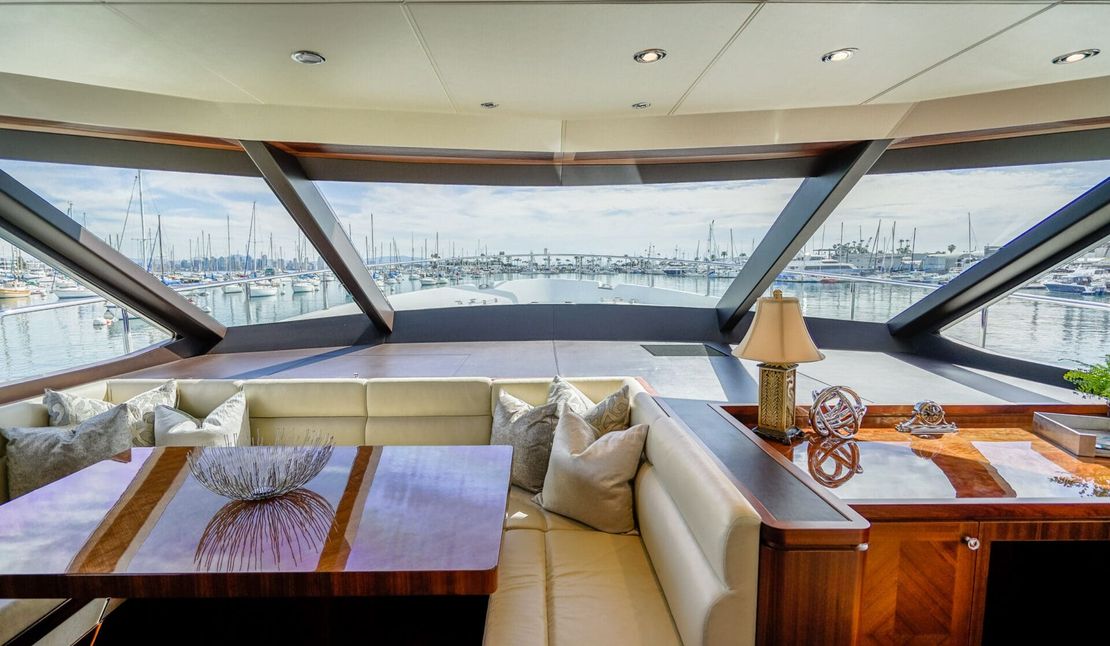 90′ 2016 Ocean Alexander Motoryacht ‘Our Trade’