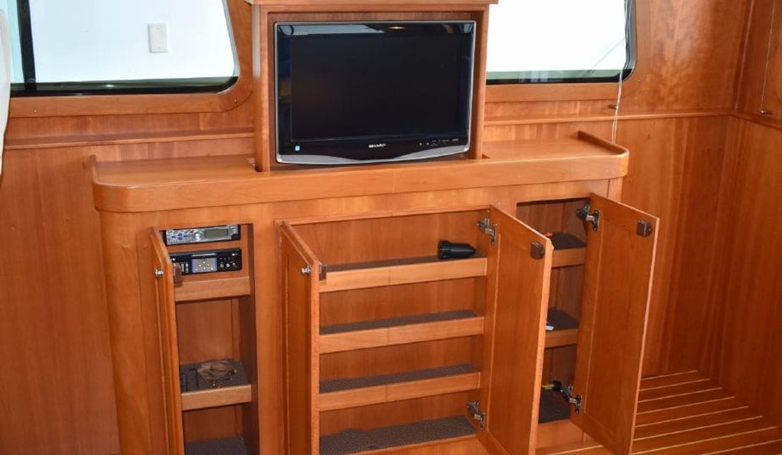 42′ 2008 Sabre Sedan Hardtop “Blue Odyssey”
