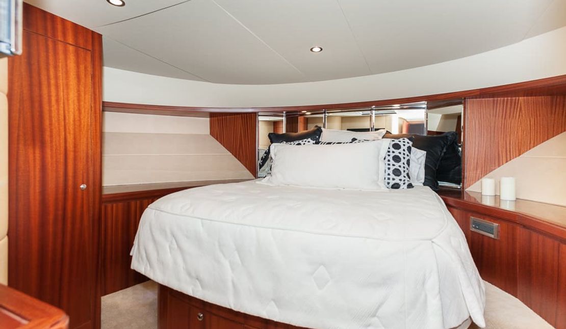 72′ Ocean Alexander Pilothouse 2014 “Cirrus”