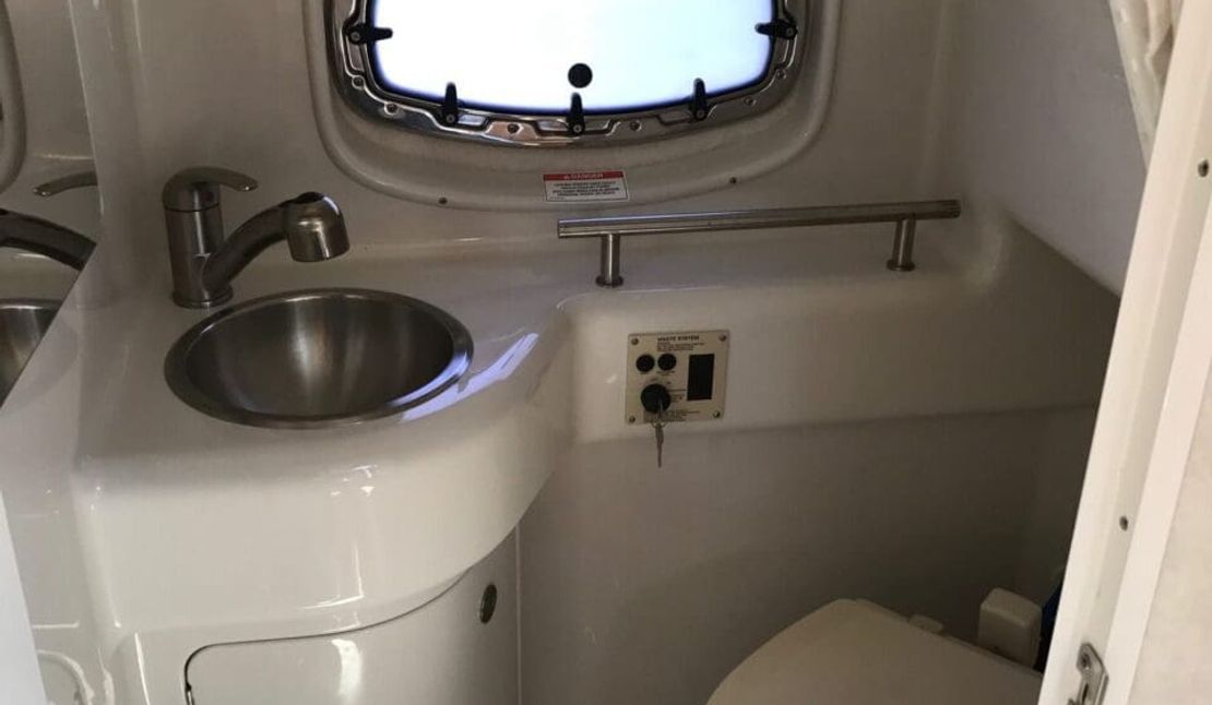 26′ 2013 Sea Ray 260 Sundancer