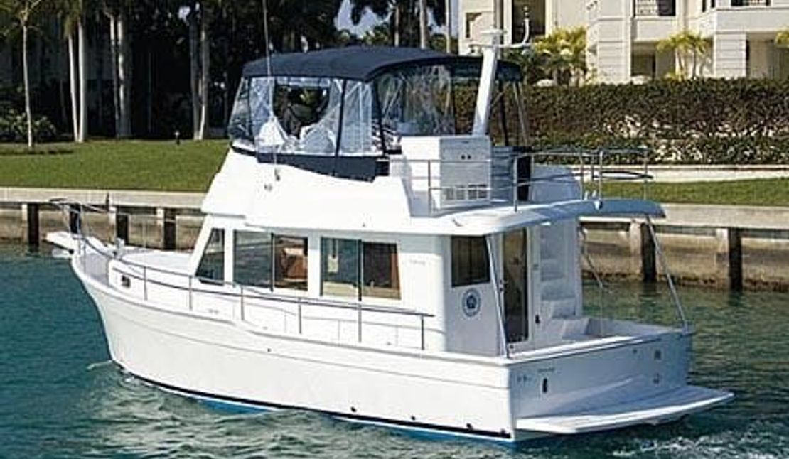39′ 2011 Mainship 395 Trawler ‘Blue Max III’
