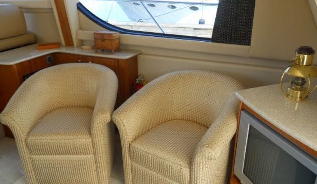 38′ Meridian Sedan ‘Truant’ 2003