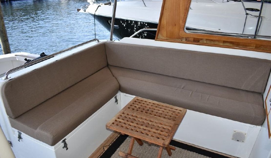 38′ Grand Banks Eastbay HX ‘Fish’