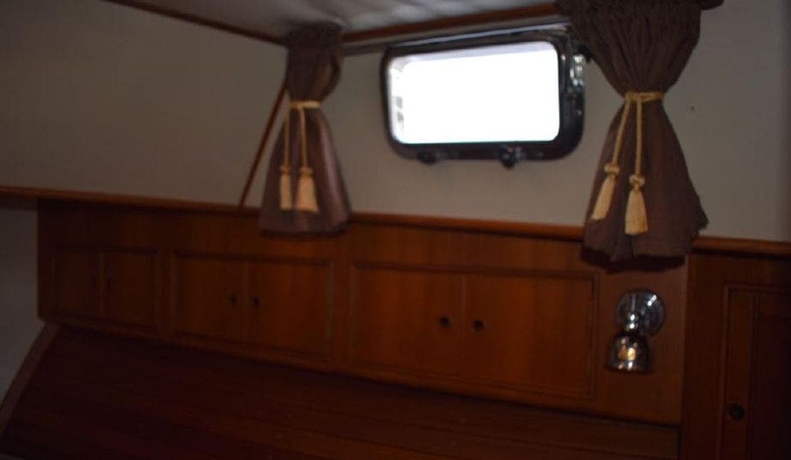 38′ Grand Banks Eastbay HX ‘Fish’