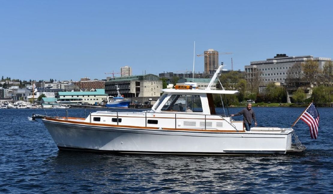 38′ Grand Banks Eastbay HX ‘Fish’