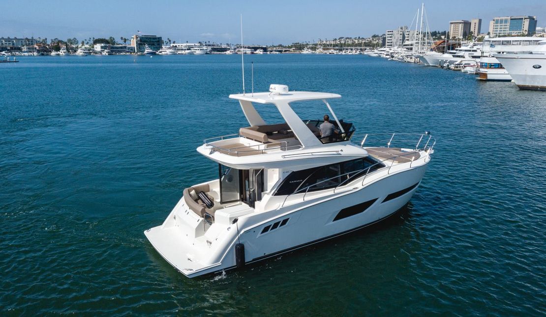 40′ 2019 Carver C40