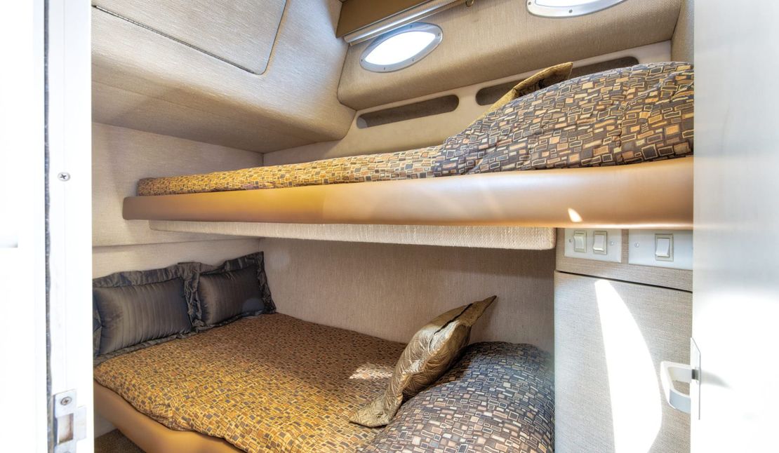 55′ 1994 Sea Ray 550 Sedan ‘Peddler’
