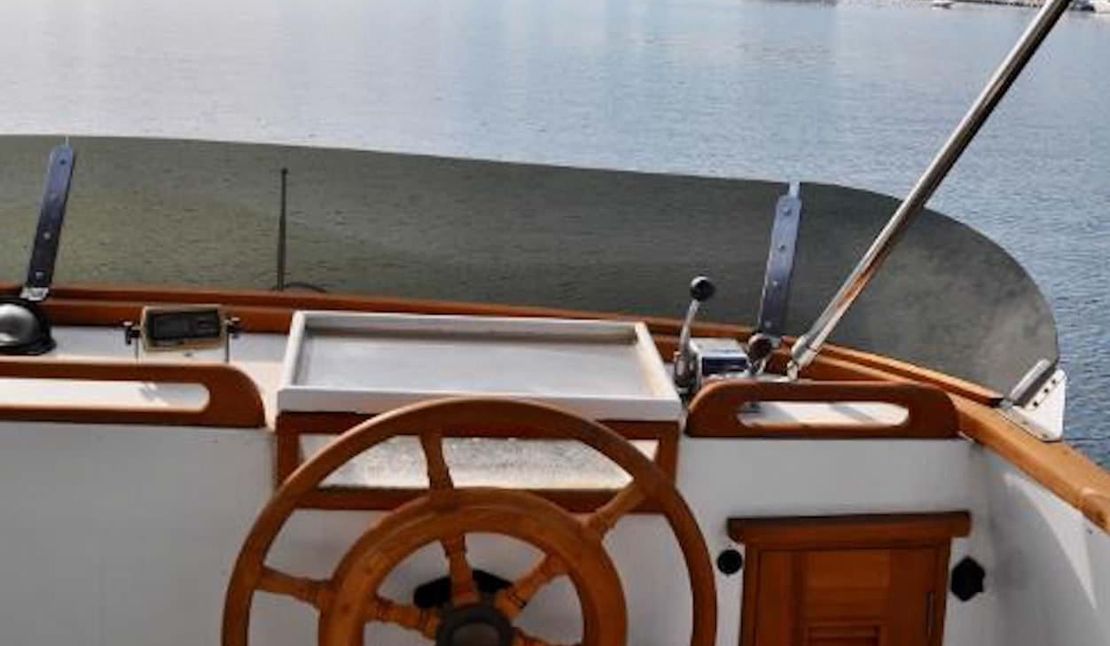 40′ 1979 Ocean Alexander Trawler ‘Acappella’