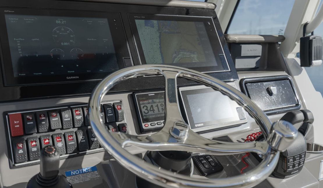 28′ 2019 Pursuit S288