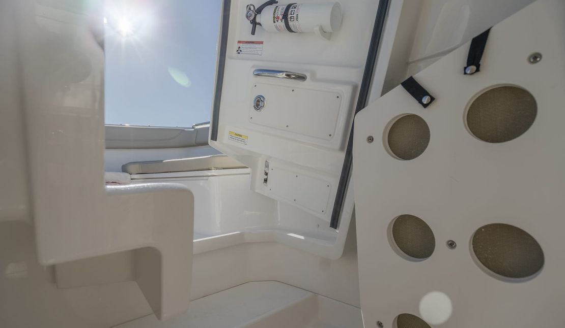 28′ 2019 Pursuit S288