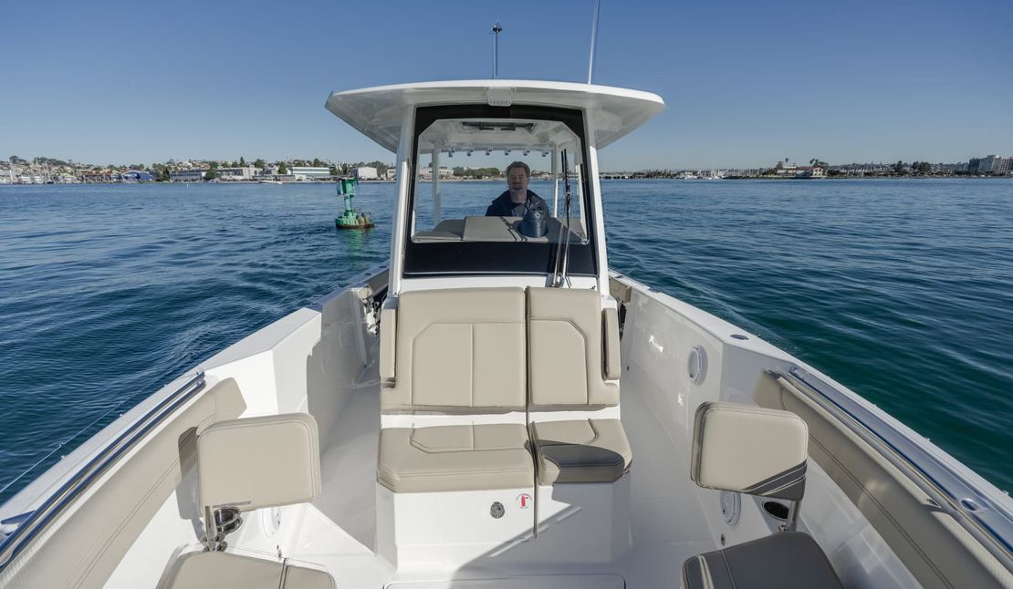 28′ 2019 Pursuit S288