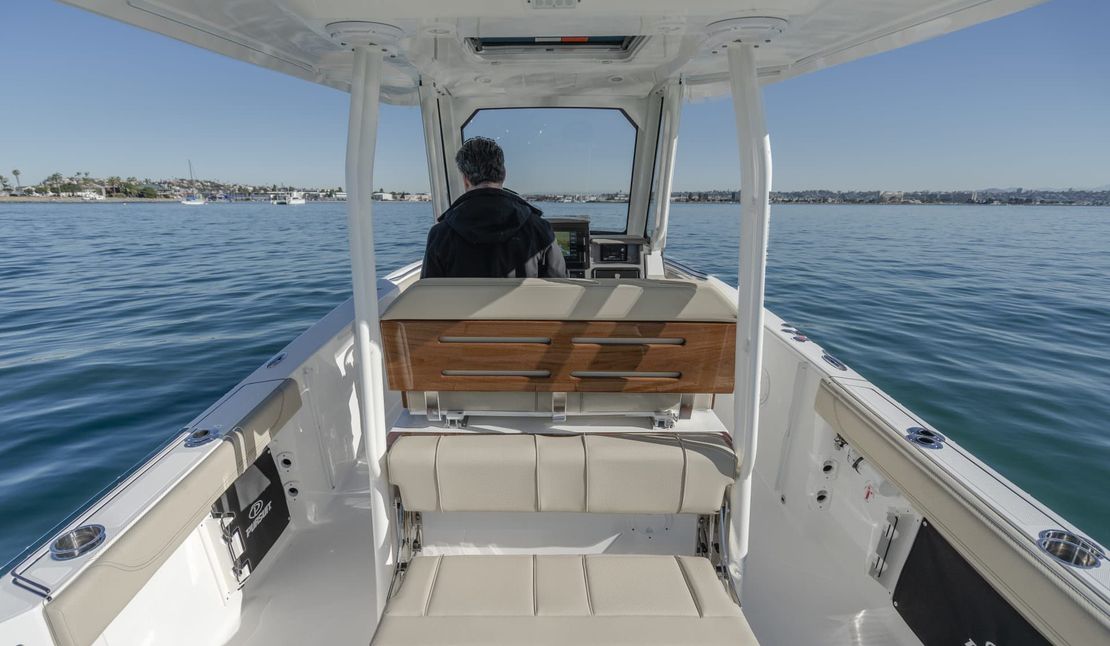 28′ 2019 Pursuit S288