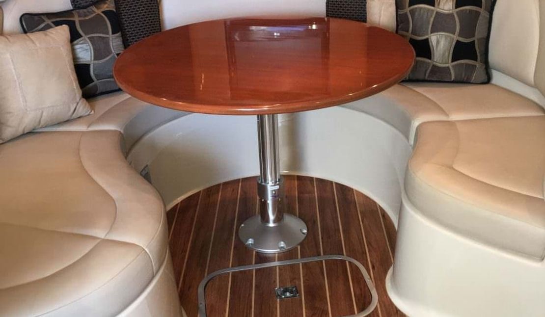 33′ 2008 Chaparral 330 Signature ‘Our Trade’