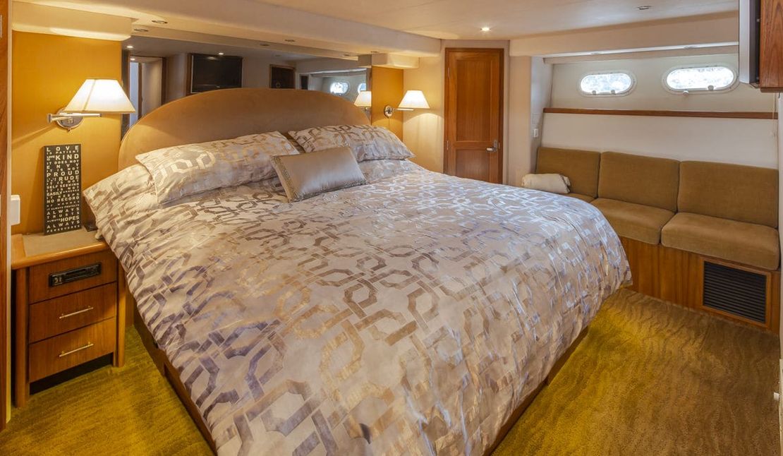 65′ 2000 Pacific Mariner ‘Rhondavous’