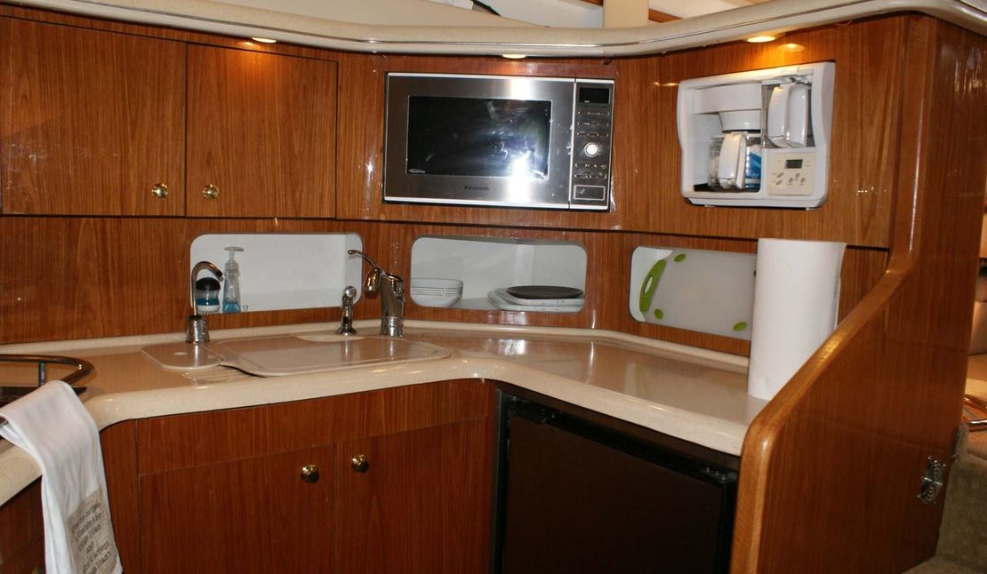 42′ 2000 Sea Ray 420 Aft Cabin