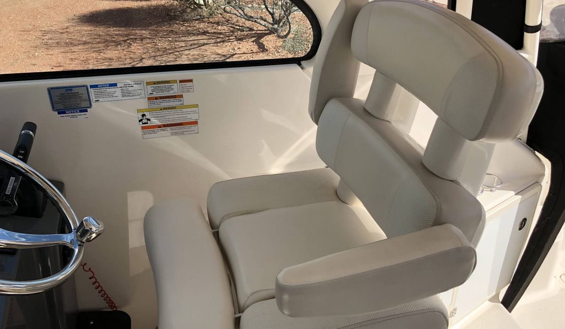 31′ 2013 Pursuit OS 315 Offshore