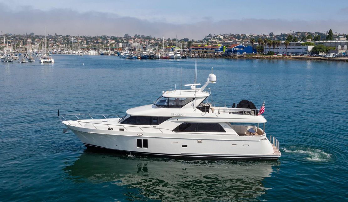 72′ 2015 Ocean Alexander Pilothouse