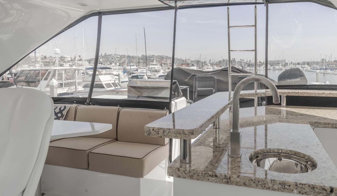 72′ 2015 Ocean Alexander Pilothouse