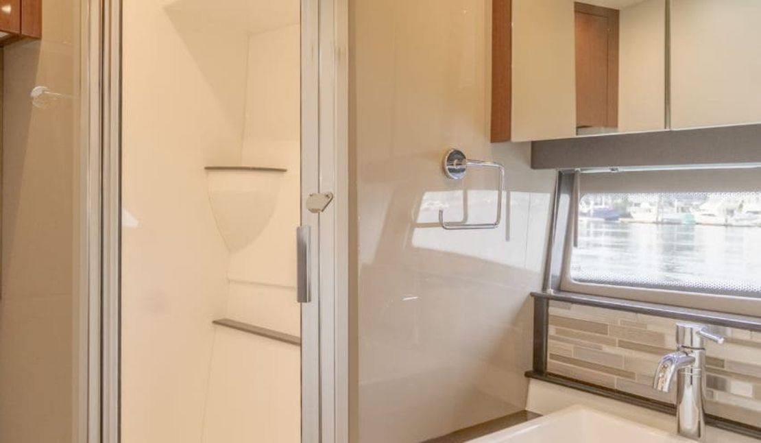 43′ 2019 Carver C43
