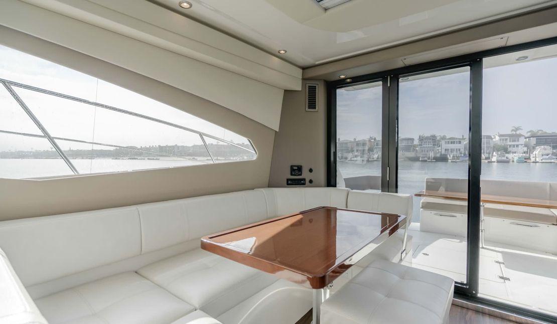 43′ 2019 Carver C43