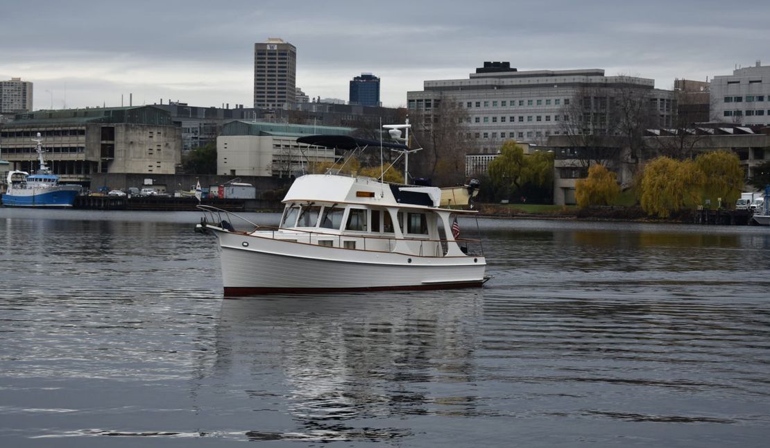 36′ 1990 Grand Banks