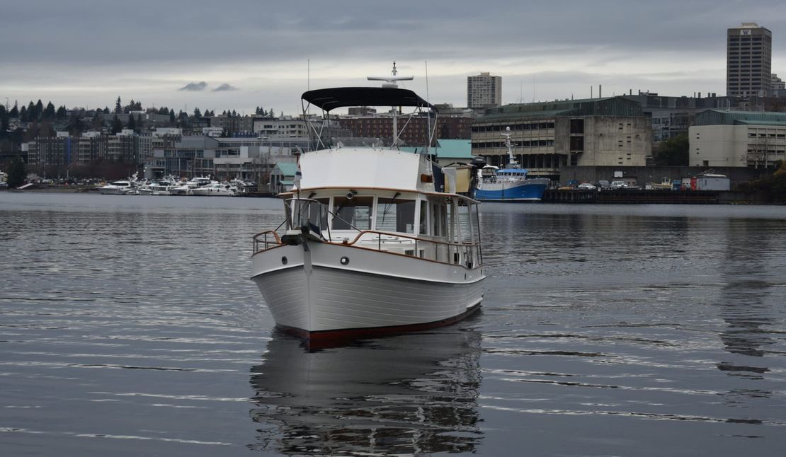 36′ 1990 Grand Banks