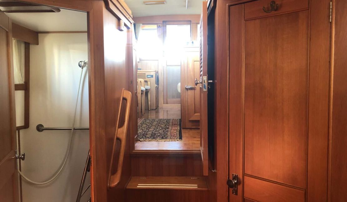 36′ 1990 Grand Banks
