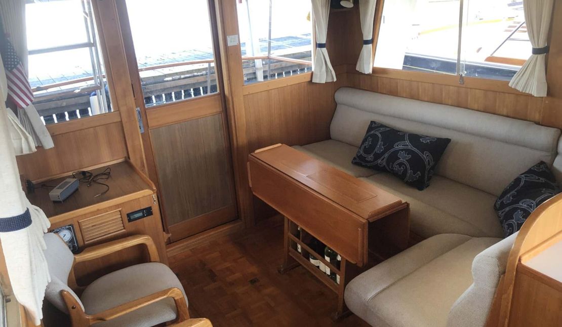 36′ 1990 Grand Banks