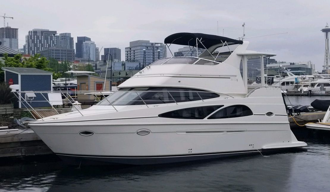 36′ 2006 Carver Motor Yacht
